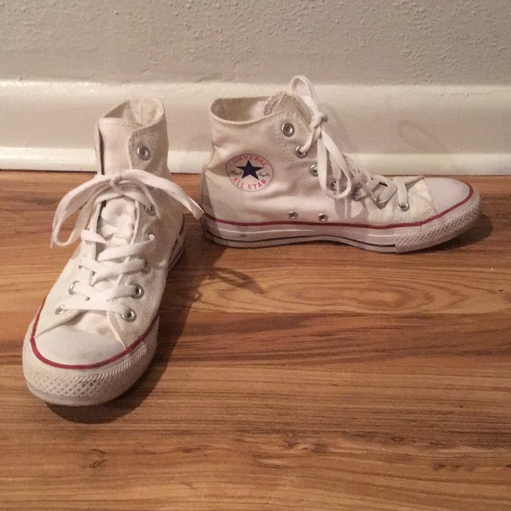Converse Chuck Taylor white high top sneaker sz 7